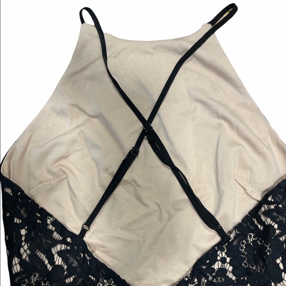 ASTR Black High Neck Sleeveless Sexy Lace Mini Dress Black and Beige Size Medium - Picture 5 of 9